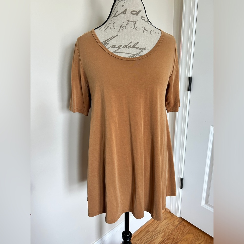 Lularoe Perfect T small